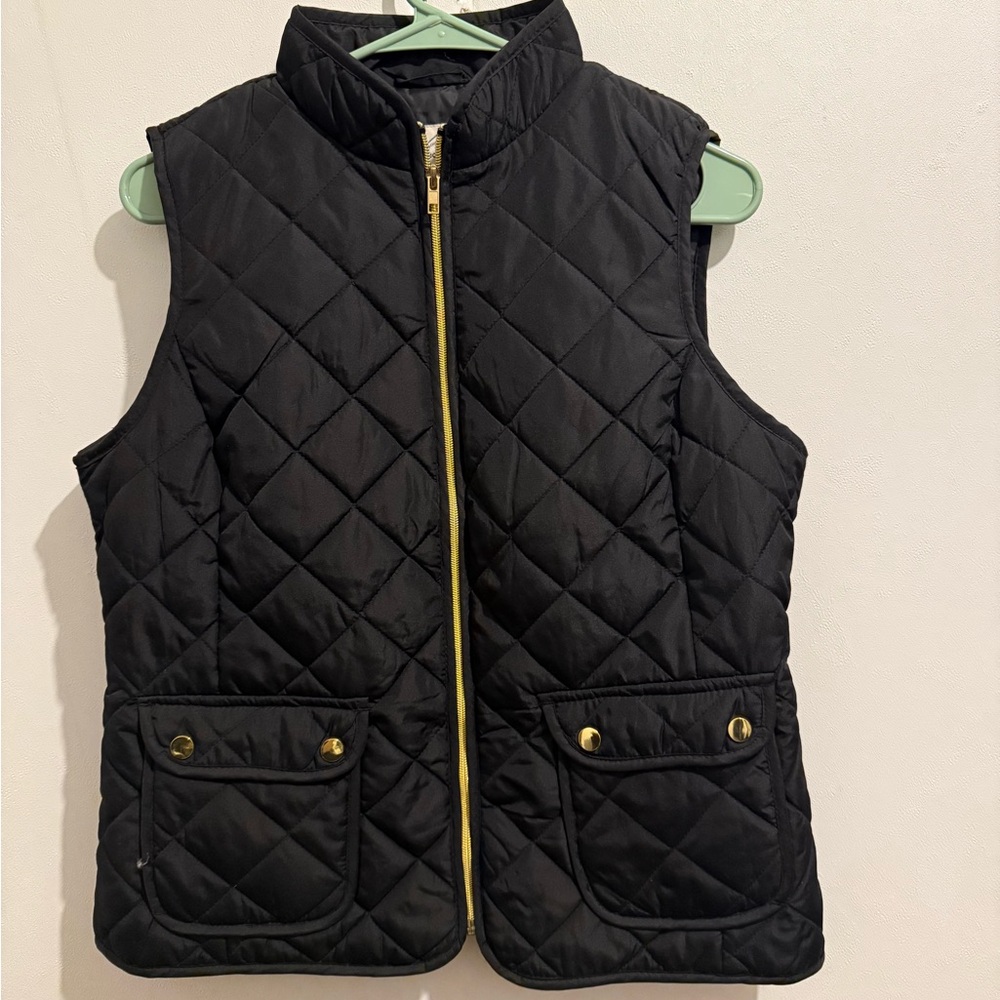 ‼️LAST CHANCE‼️ St. John's Bay Kids Black Quilted Vest with Gold Accents
